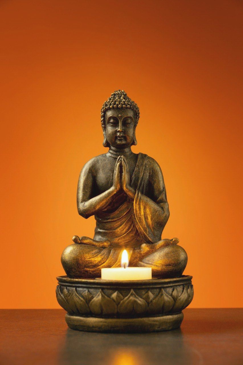 Mandala granat la apus